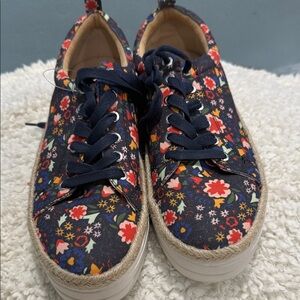 Jack Rogers Navy Floral Lace-Up Platform Sneakers